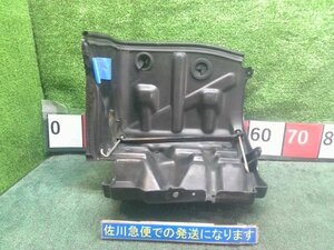 トヨタ ランドクルーザー VX-LTD 80ランクル 後期 FZJ80G 純正 バッテリーケース ケース カバー ステー付（錆び有り）