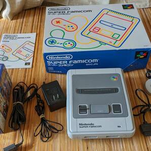 【中古動作品】箱・説明書付き Nitendo 任天堂 スーパーファミコン スーファミ SHVC-001 SHVC-005 本体＋コントローラー2個とソフトの画像1