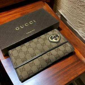 GUCCI グッチ ラブリーハート GGキャンバス 長財布 251861