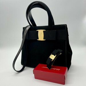 ω美品【FERRAGAMO フェラガモ ヴァラ 2WAYハンドバッグ ショルダーバッグ ブラック バレッタ ゴールド金具 ヴィンテージ】TK1947