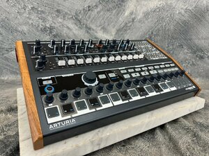 □t2654　中古★Arturia　アートリア　MINI BRUTE2S　アナログシンセサイザー　本体のみ