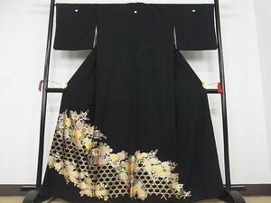 平和屋-こころ店■豪華黒留袖　草花文　金彩　着丈163.5cm　裄丈67cm　正絹　逸品　1B-wt2235