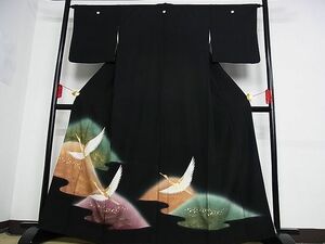 平和屋-こころ店■豪華黒留袖　駒刺繍　遠山飛鶴文　暈し染め　金銀彩　着丈163cm　裄丈64cm　正絹　逸品　B-oa8839