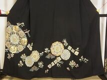 平和屋-こころ店■創業460年・千總　黒留袖　駒刺繍　鳳凰花文　金彩　松坂屋扱い　正絹　逸品　A-ta9254_画像3