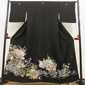 平和屋野田店■豪華黒留袖 友禅 作家物 地紙枝花文 逸品 n-ip2690の画像1