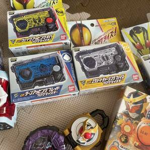 仮面ライダー 変身道具 大量 未開封あり プログライズキー ライドウォッチ 他 ゴースト エグゼイド リバイス ゼロワン ジオウの画像7