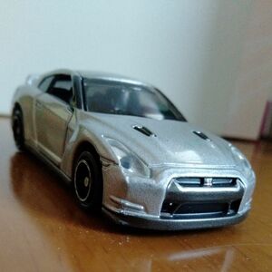 トミカ No.94 日産 GT-R 