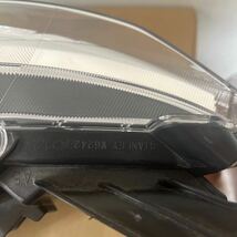 トヨタ　ルーミー　カスタム　M900A　後期　ヘッドライト　右　スタンレー　W6242　LED　打刻A5　81150-B1650 中古品_画像5