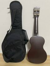 Famousフェイマス ukuleleウクレレ FU-250 ケース付き_画像2