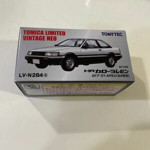 トミカリミテッドヴィンテージ トヨタ カローラレビン 2ドアGT-APEX 84年式 LV-N284aです。未使用、未開封品です。