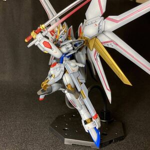 HG ライジングフリーダムガンダム　オリジナルカスタム　全塗装完成品　１円スタート　改修　改造　グラデーション　スタンド付き