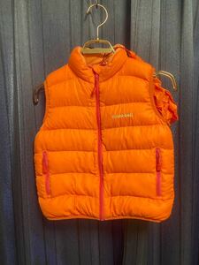 * Mont Bell ne-ju down vest Kid's down vest 650FP water-repellent 110cm