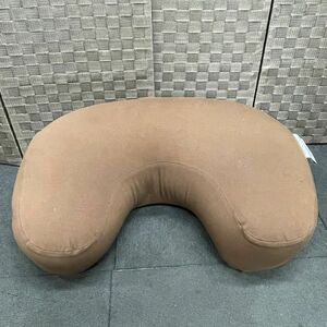 T811-O18-3119 yogibo ヨギボー MEGA MOON PILLOW メガムーンピロー 枕 ビーズクッション 寝具 ブラウン系 約縦50×幅70×厚み22cm ③