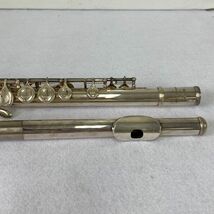 W313-K18-4775 YAMAHA ヤマハ フルート YFL211S 管楽器 楽器 吹奏楽 音楽 日本製 ハードケース/説明書付き ④_画像4