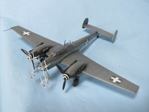 【完成品】1/144 F-Toys (SP)『 Bf-110G-4』 ハンガリー空軍 第101夜間戦闘飛行隊(M107)