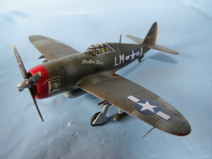 【リペイント完成品】1/144 『 P-47D Thunderbolt Razorback 』第56戦闘飛行隊 アルバート中尉機 (LM-A)