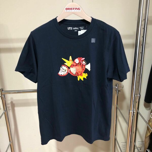 M ユニクロ　UNIQLO tシャツ　カープ　CARP