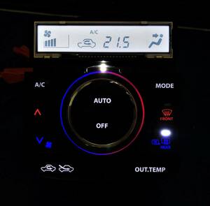 スペーシア カスタム MK42S　LED打ち換え済み エアコンパネル☆ 4WD車用！