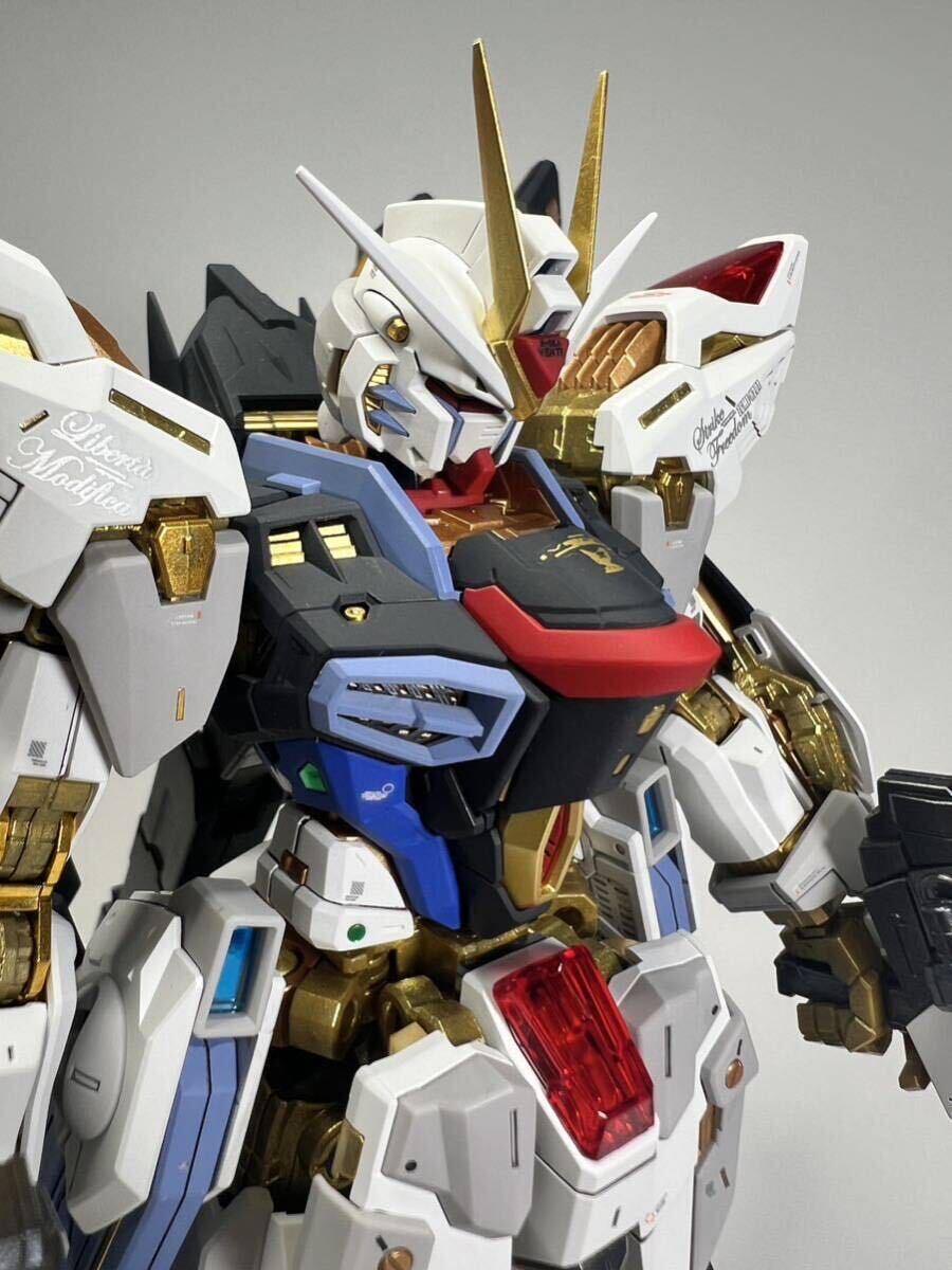 Produit fini peint MGEX 1/100 Strike Freedom Gundam, personnage, Gundam, Costume mobile Gundam SEED