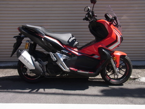 ☆ADV１５０・走行3,300ｋｍ・ETC2.0・ドラレコ付き・大阪府高槻市から☆綺麗です。