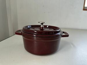 中古品 STAUB LA COCOTTE 両手鍋 18cm　