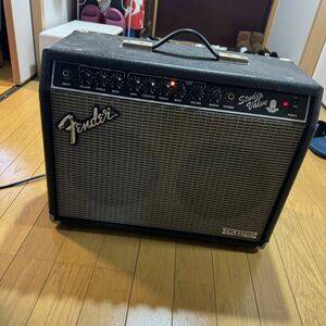 現状品★FENDER　フェンダー　SV-20CE　ギターアンプ