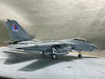 完成品【1/144 F-14A トムキャット VF-1 ファイアーバーズ トップガン マーヴェリック搭乗機】レベル 検 Top Gun Maverick_画像5