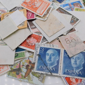 海外切手 外国切手 世界各国 １０００枚 アンティーク品 ヨーロッパ中心 使用済切手 コラージュ 紙ものの画像9