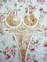 【送料無料！】 SHEIN シーイン 透けブラジャー Tバック セット 花柄刺 ワイヤー 下着 白 エメフィール チュチュアンナ好きさんにも☆彡_画像9