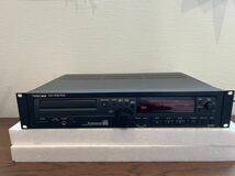 TASCAM 業務用CDレコーダー CD-RW750現状品_画像1