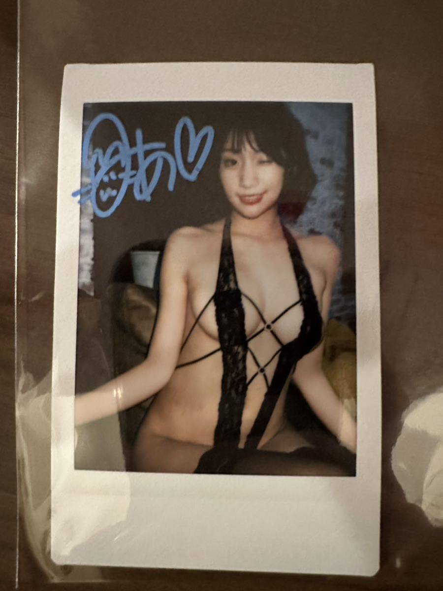 7... Heavy 18 year old Mia Shinozuka Autographed DVD Bonus Autograph Instax Autograph Not for Sale On-site Instax, Talent goods, photograph