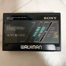 美品　TH03001　SONY　WM-F501　WALKMAN　ラジオカセットプレーヤー　通電確認済み　ジャンク_画像2