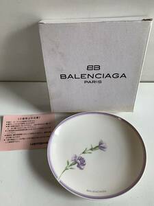 ⑤u621◆BALENCIAGA バレンシアガ◆プレート yamaka BA-302 16cm オーバルプレート 食器 洋食器 小皿 カーネーション パープル系 箱付