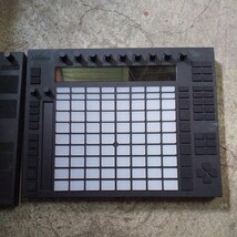 AKAI MIDIコントローラー Ableton / Push 2台セット 未確認品_画像2