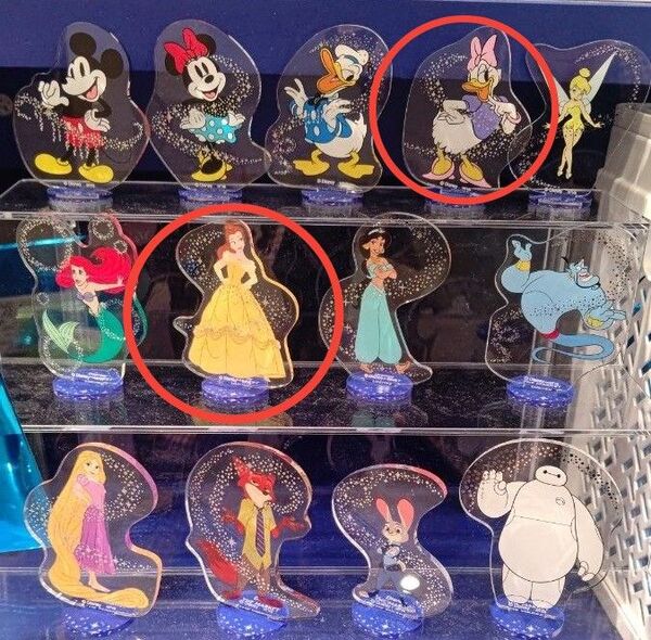 値下げ【ディズニー】 「Disney THE MARKET」 限定 アクスタ アクリルスタンド デイジーダック ベル