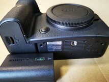 【中古美品】Canon EOS R6(2022年3月購入)オマケあり。箱は10枚目写真_画像9