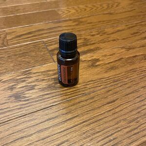 ★即決★ドテラ・doterra・フランキンセンス★15ml（匿名配送・ゆうパック・送料込）