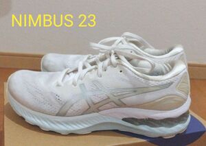 アシックス　NIMBUS23 レディース 