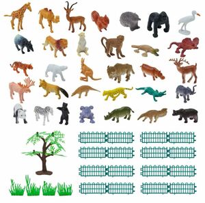 [３２種類の動物＋１６個の柵＋４つの草原＋１本の木] フィギュア セット