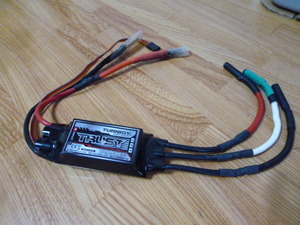  TURNIGY TRUST 70A ブラシレス ESC 中古品