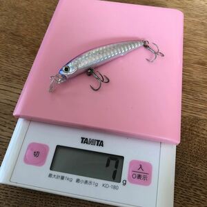 送料無料　ルアー　バスデイ シュガー ミノー ドリフトトゥイッチャー　SUGAR MINNOW DRIFT TWITCHER Bassday バスディ