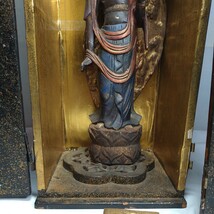 a-1390◆逗子 仏像 仏教美術 木彫 時代物 金彩 仏像高30cm 逗子高さ44cm ◆状態は画像で確認してください_画像4