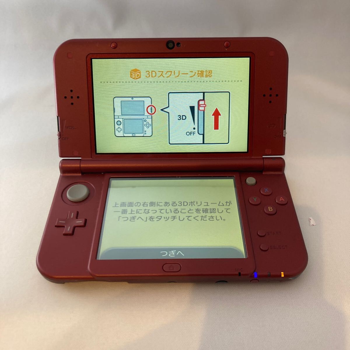 任天堂 Newニンテンドー3DS LL メタリックレッド オークション比較