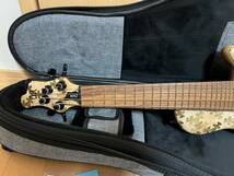 ■ Mayones メイワンズ Cali 4 Triskelion ハイエンド ミニベース ミニエレキベース トラベルベース 美品 USED_画像3