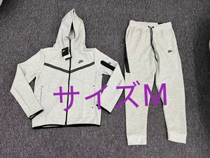 新品 サイズM NIKE テックフリース　セットアップ 上下セット