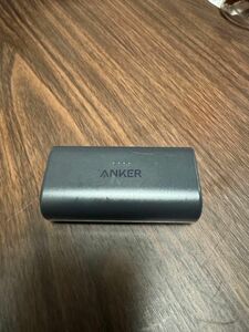 アンカー モバイルバッテリー　USB-C一体型　黒