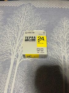 テプラプロ　カートリッジ　24㎜　黄色/黒文字　8m SC24Y
