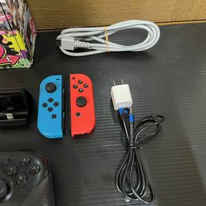 任天堂 Nintendo Switch スプラトゥーン2カラー 本体 セット ニンテンドースイッチ 動作OK ニンテンドー プロコン ジョイコン まとめ売りの画像4