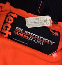 未使用 Superdry スーパードライ 極度乾燥(しなさい)　マウンテンパーカー ナイロンジャケット 内フリース ネイビー/オレンジ メンズ M (ma_画像9