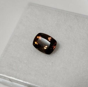 レア　アキシナイト ルース 2.581ct　ソーティング付